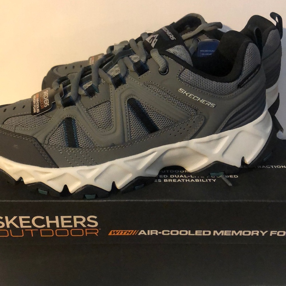New” Mens Skechers